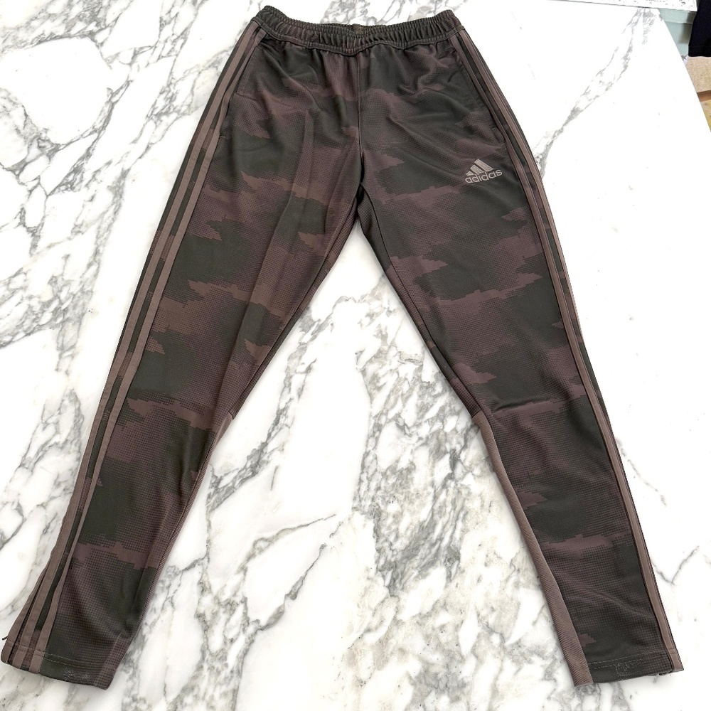 Mens‎ Adidas Originals Camo Nylon Sweatpant, Size Small